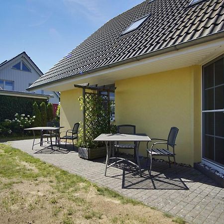 Nah Am Meer, Ruhige Lage, Gratis Nutzung Vom Ahoi Erlebnisbad Und Sauna In Sellin - Haus Inselblick Fewo 01 괴렌 외부 사진